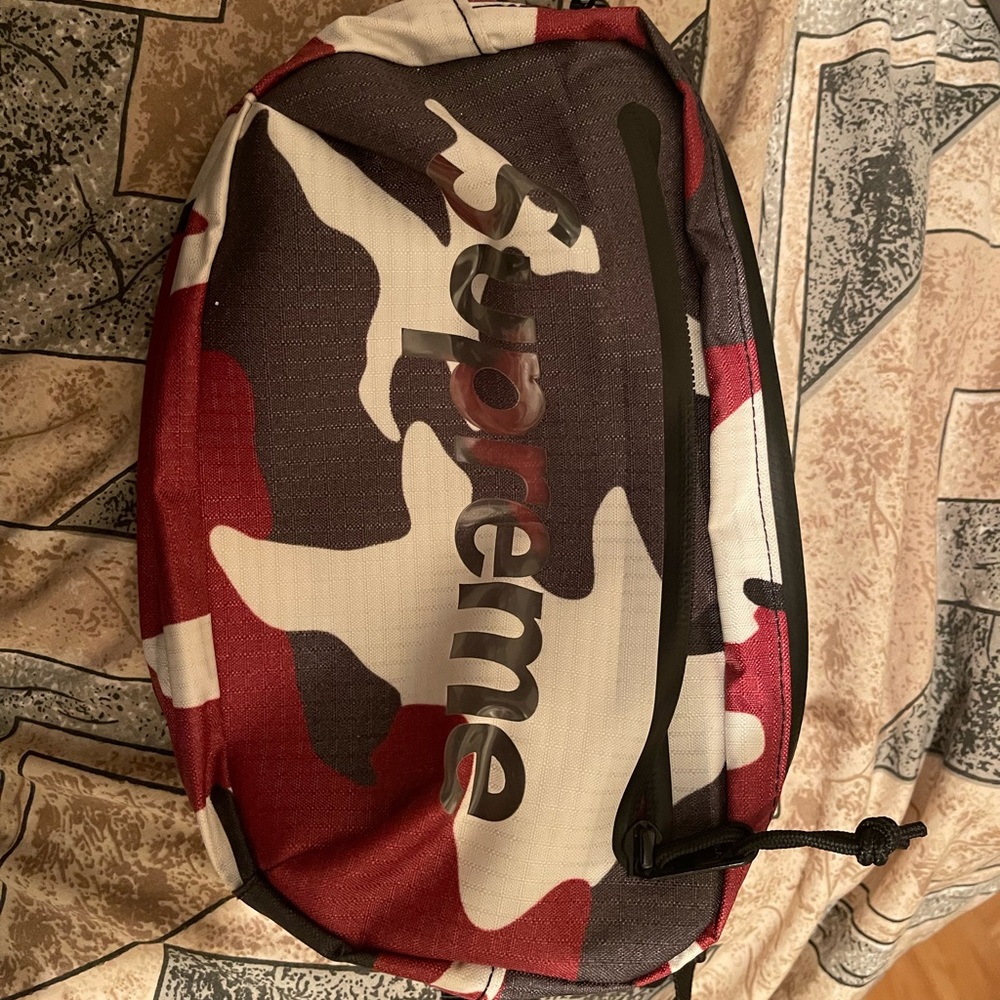 Supreme Waist Bag (SS21)